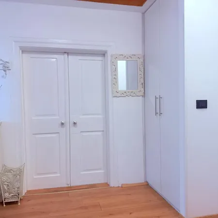 House Rukavina * Bakarac